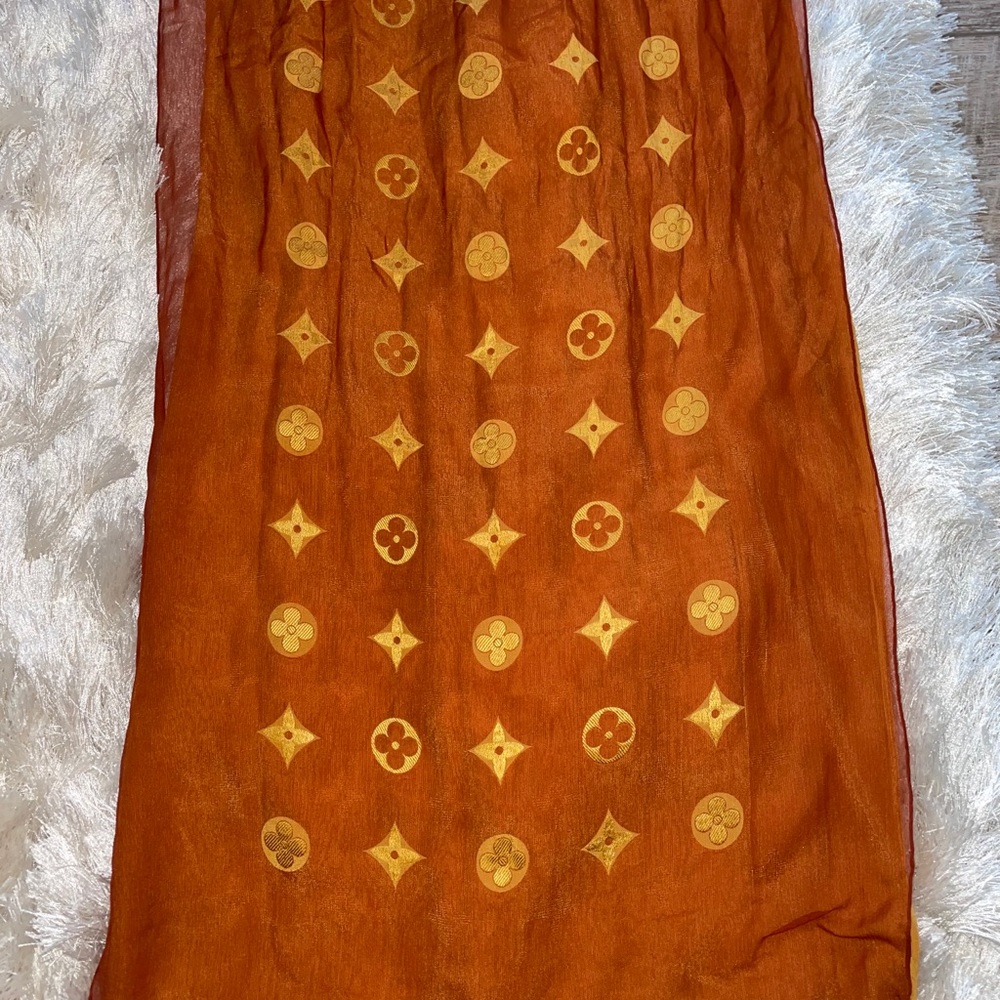 Louis Vuitton Monogram Silk BrownDouble GentlyUsed - Picture 6 of 13